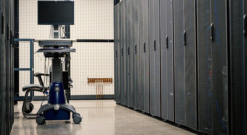 Balancing energy and water in direct-to-chip cooling system design for data centres